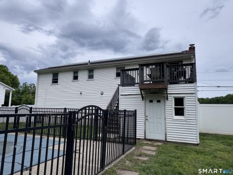 24 Middle Road Enfield CT 06082
