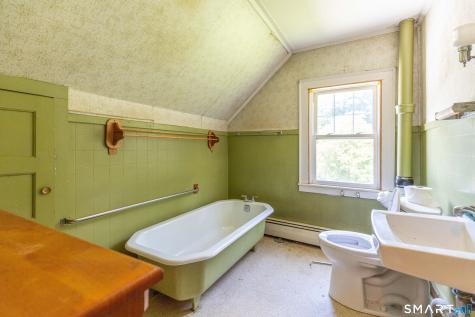 386 Parker Street Manchester CT 06042