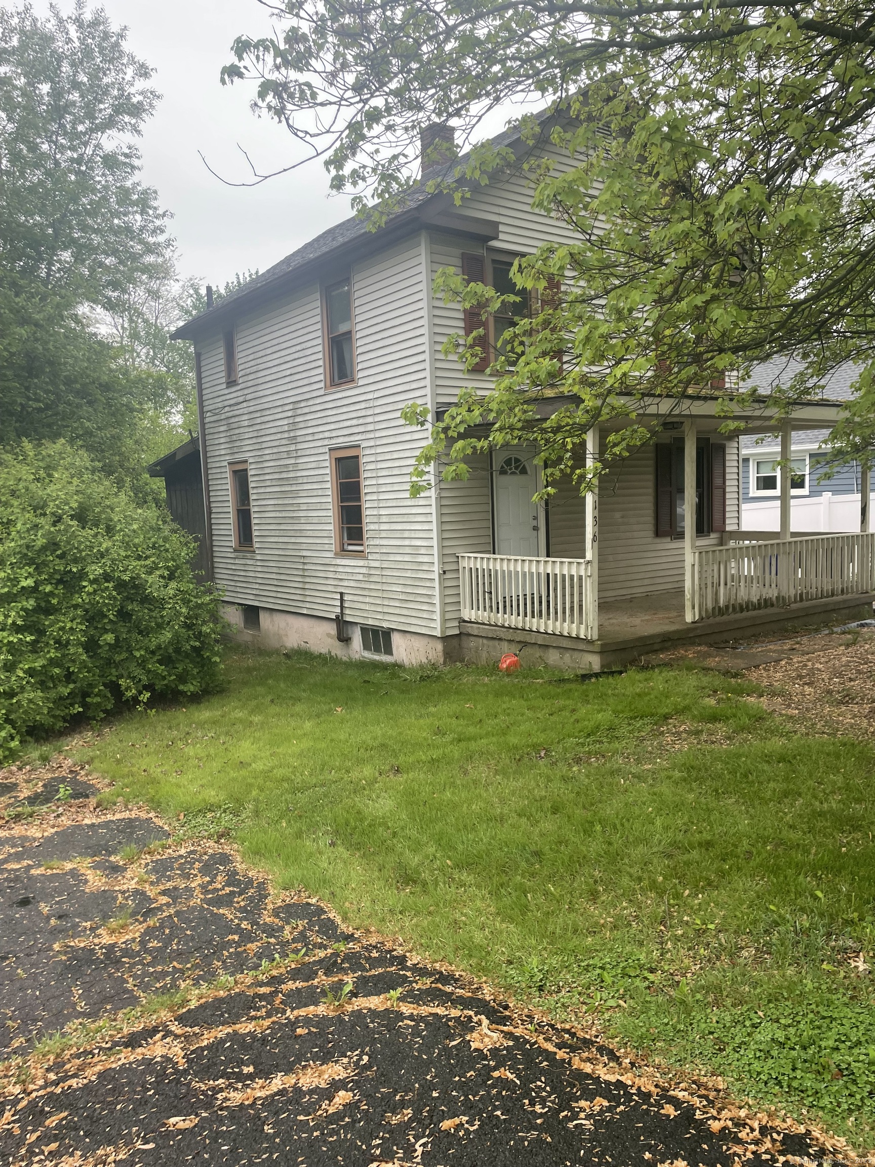 136 South Center Street Windsor Locks CT 06096