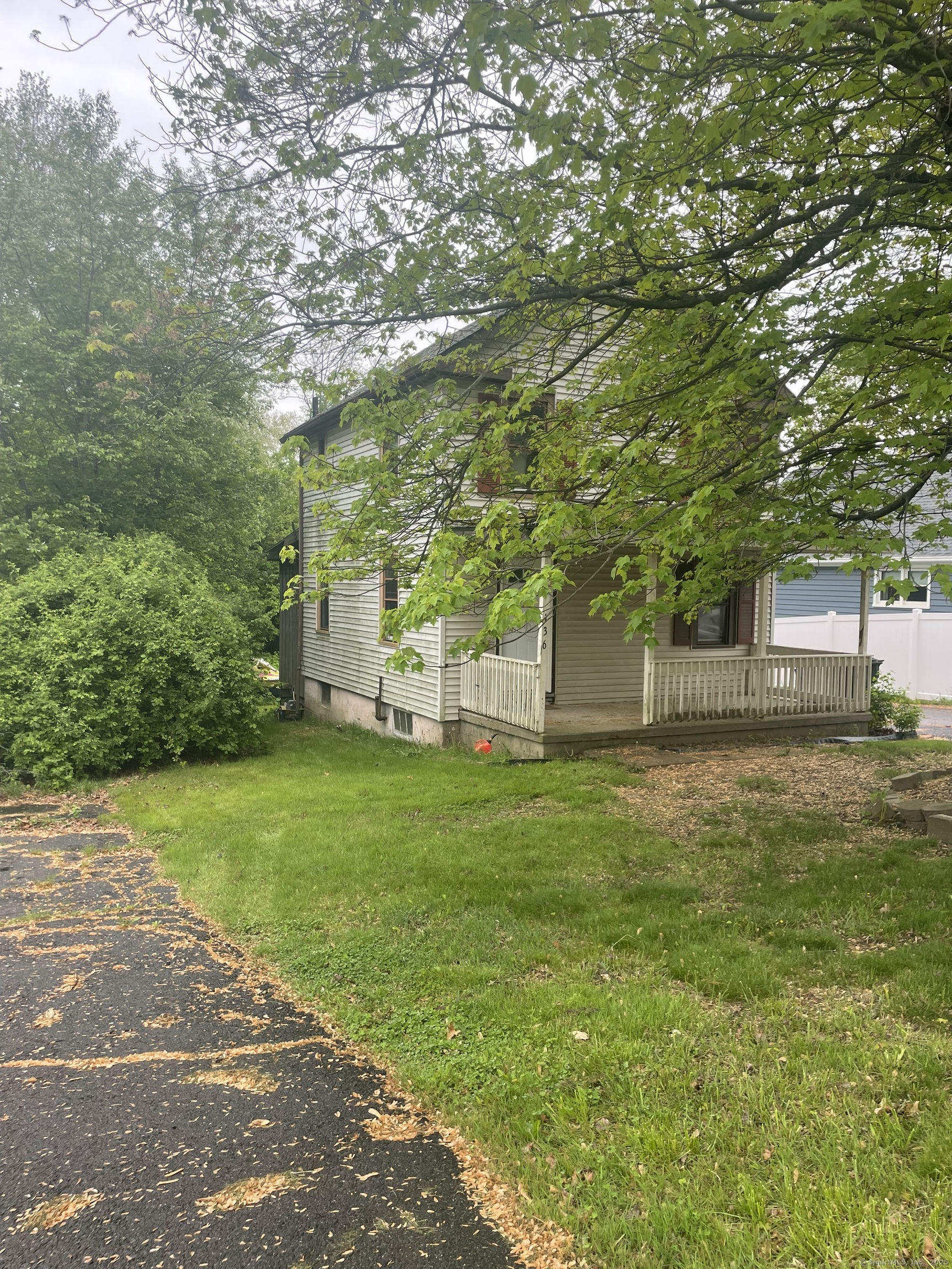 136 South Center Street Windsor Locks CT 06096