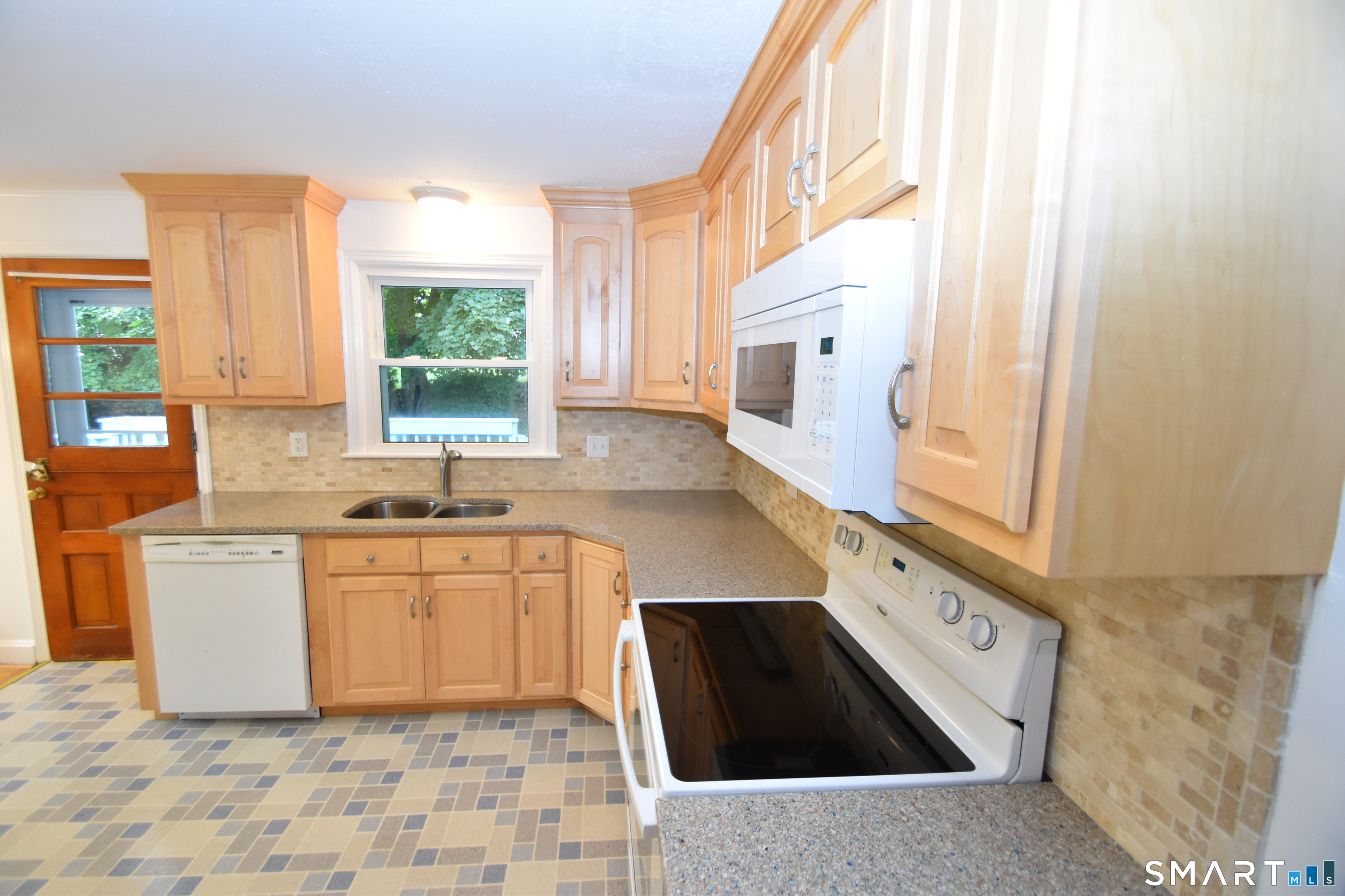 16 Echo Drive Vernon CT 06066