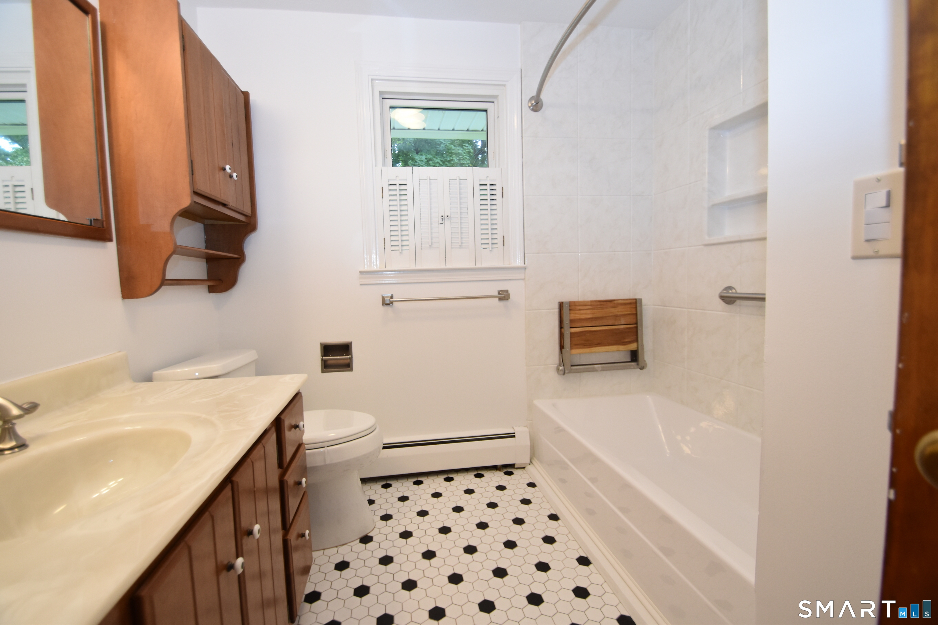 16 Echo Drive Vernon CT 06066