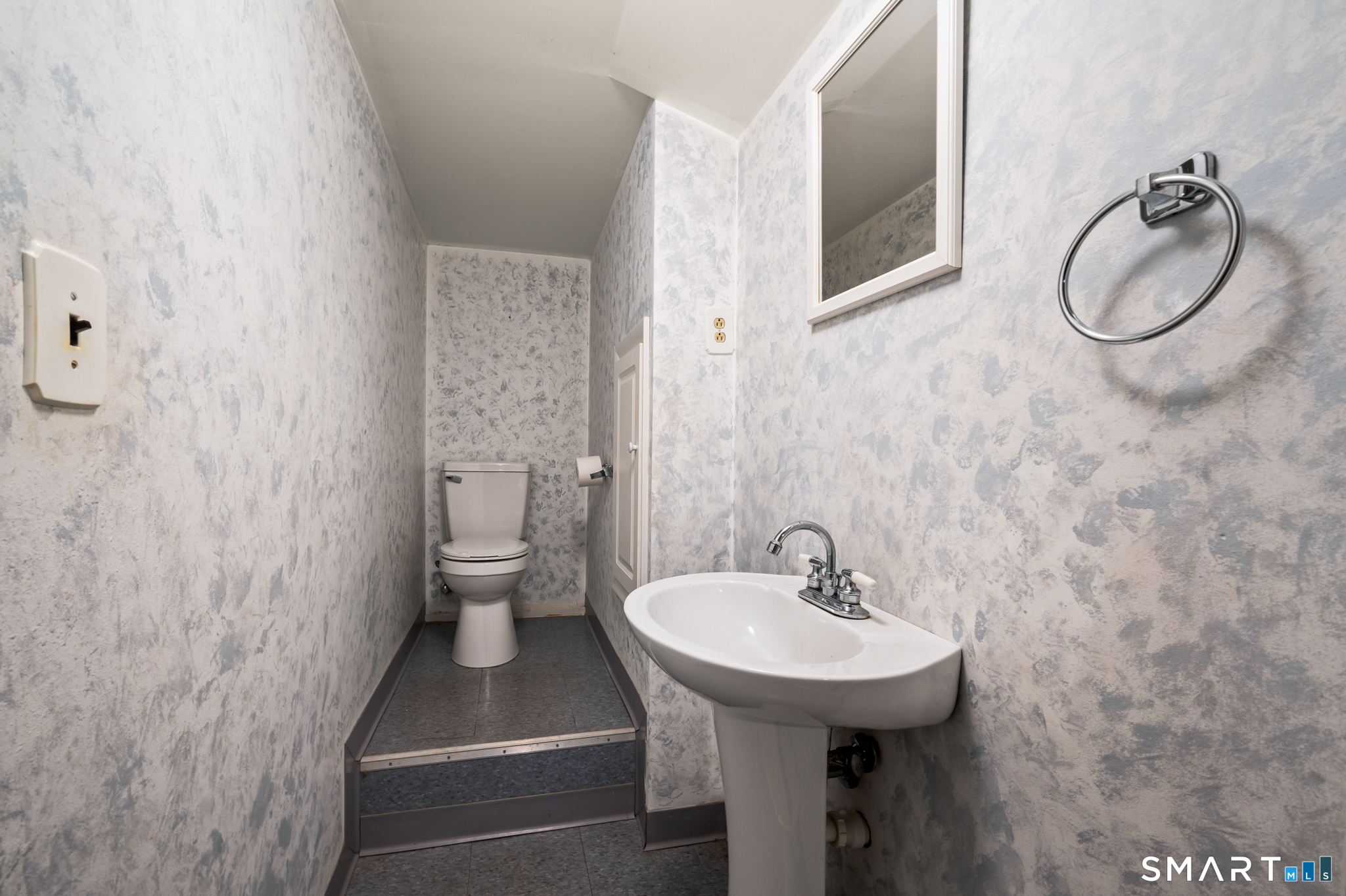 155 Crestridge Drive Vernon CT 06066