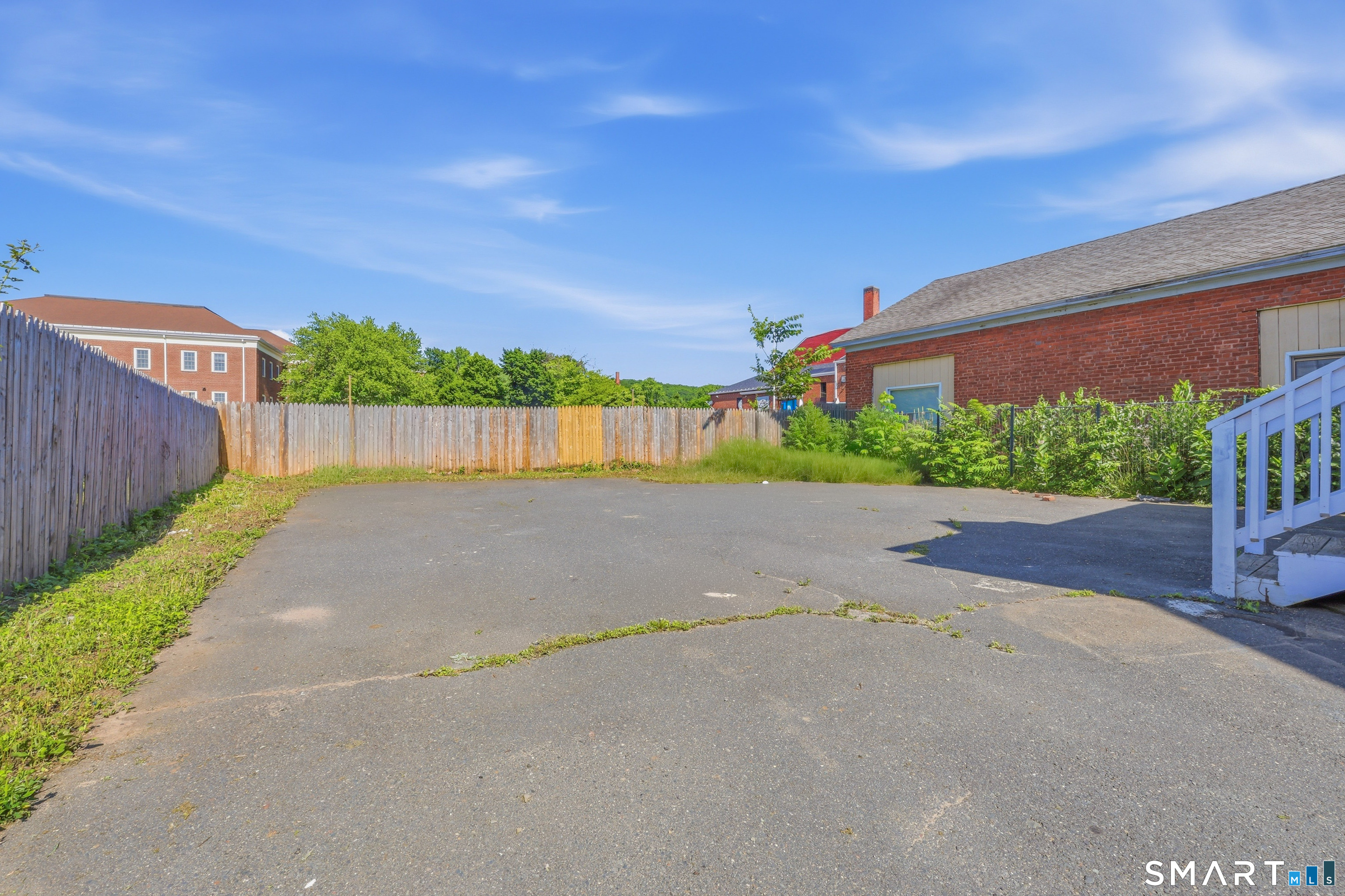 527 North Main Street Bristol CT 06010