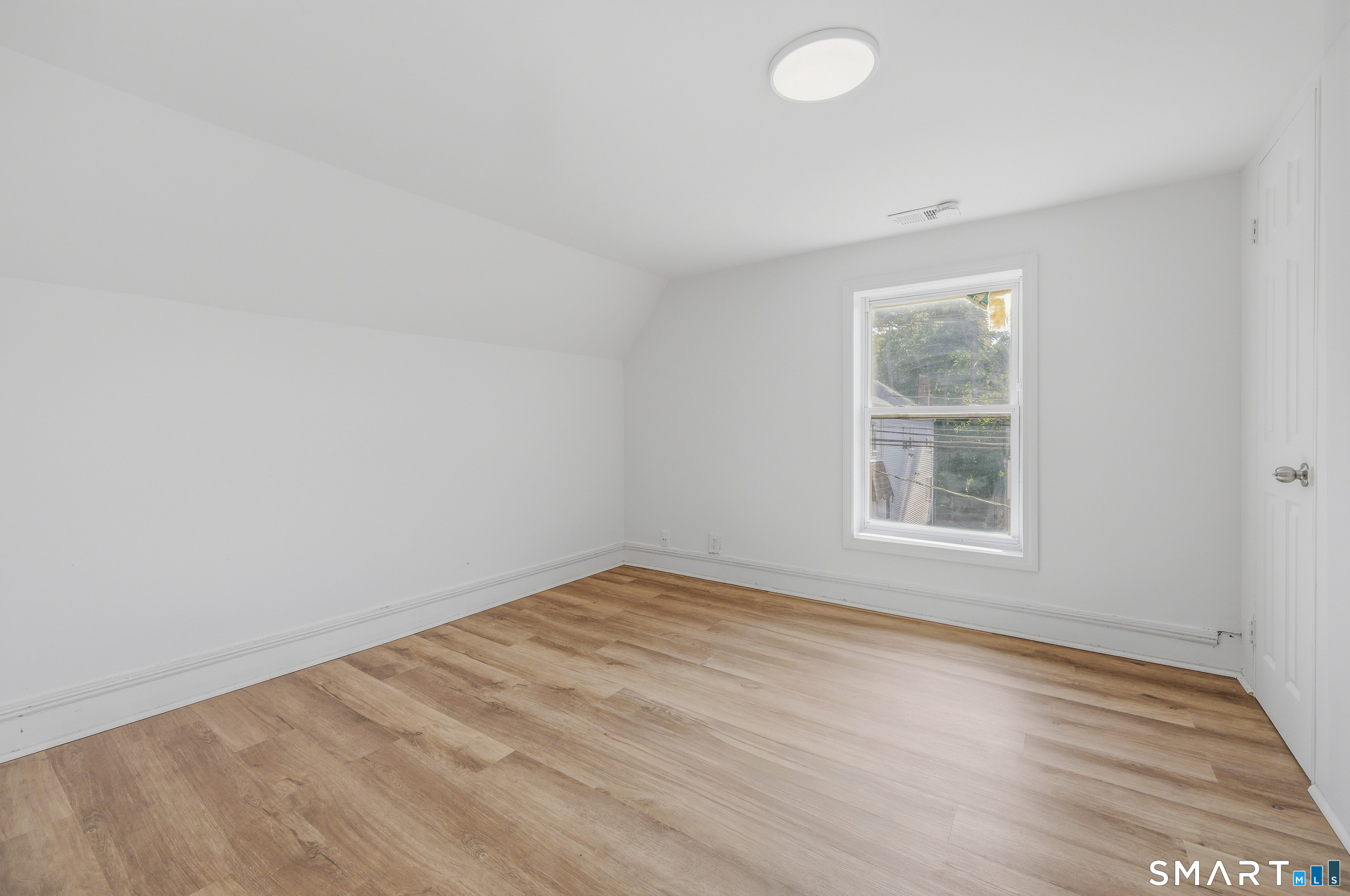 527 North Main Street Bristol CT 06010