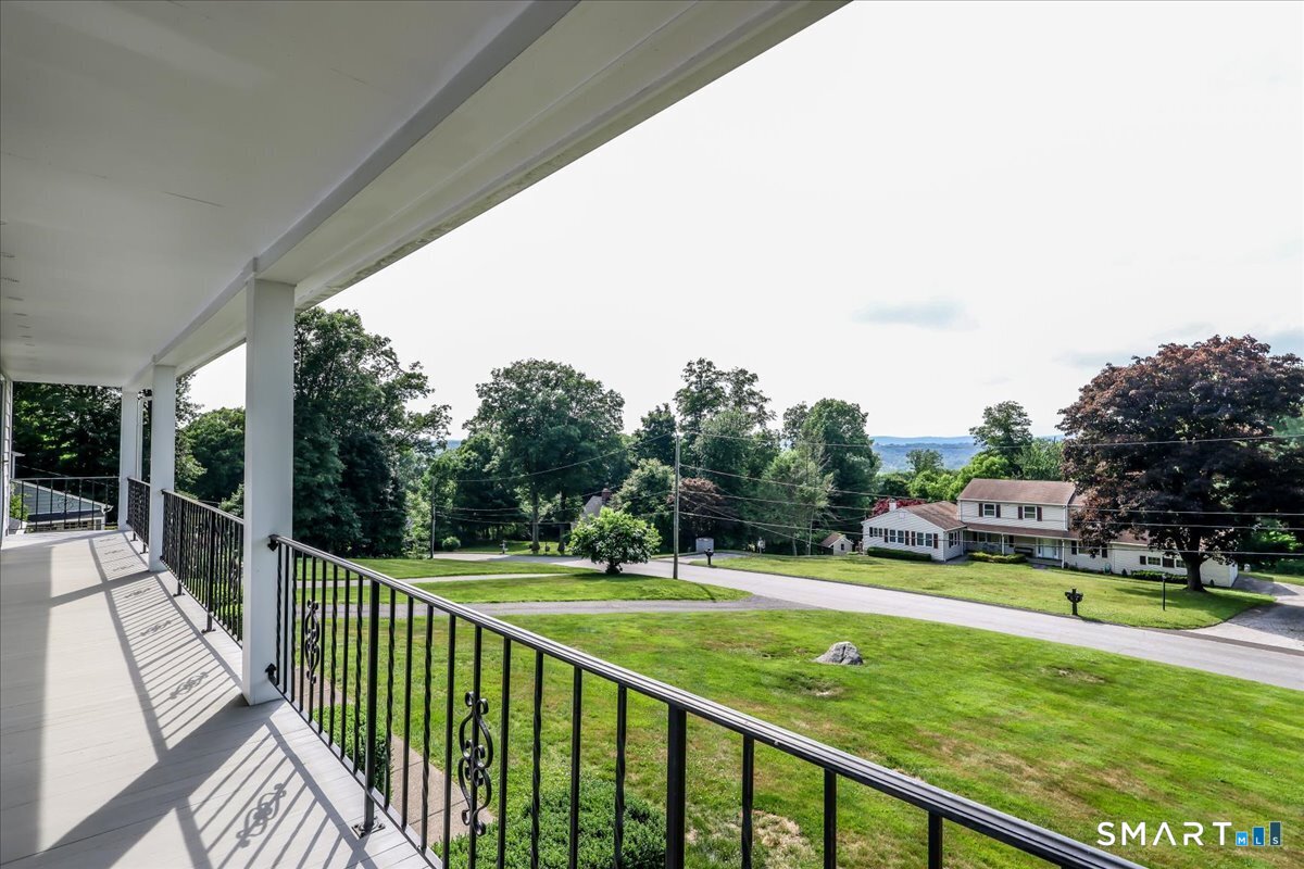 21 White Pine Drive Brookfield CT 06804