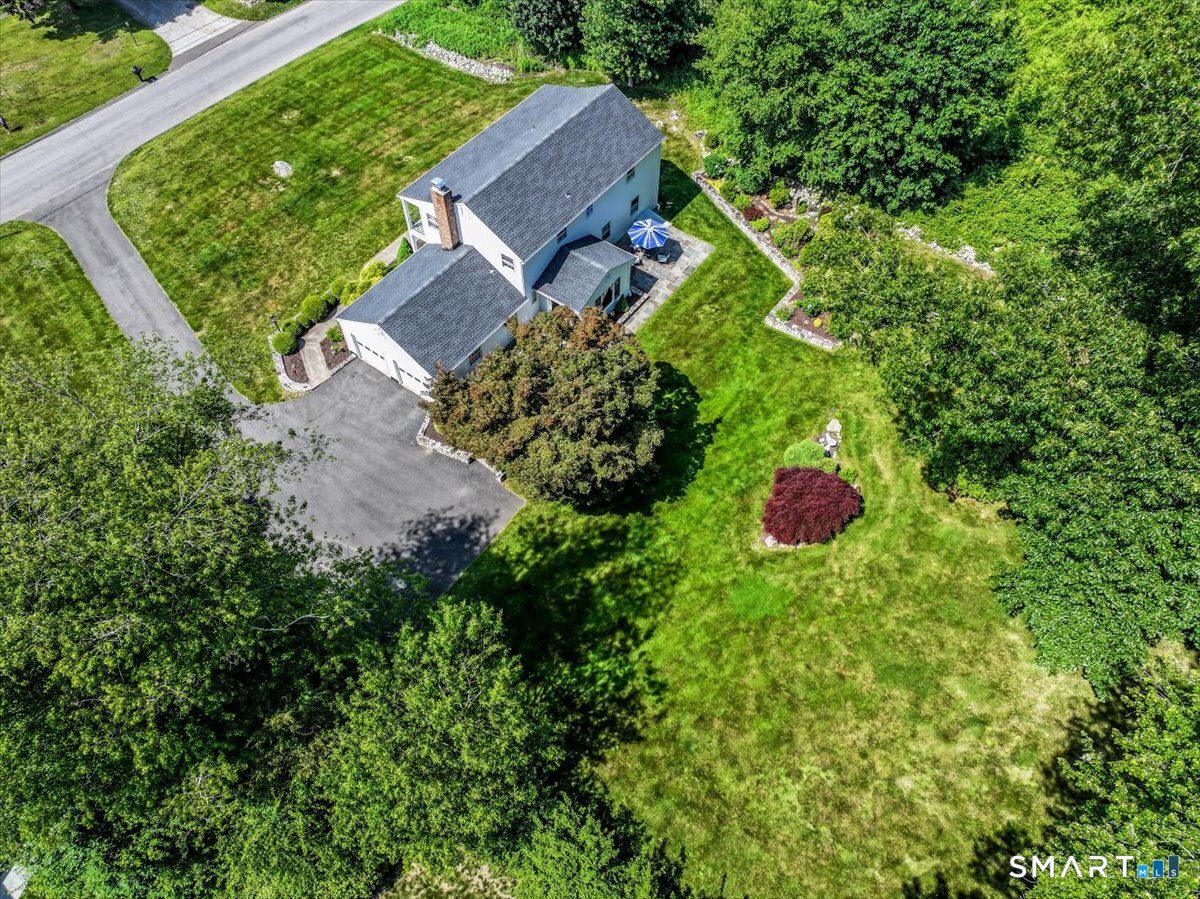 21 White Pine Drive Brookfield CT 06804
