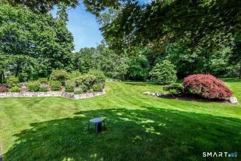 21 White Pine Drive Brookfield CT 06804