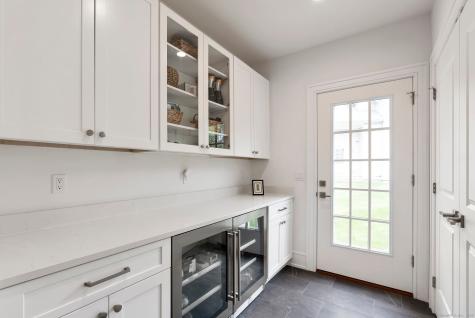 9 Damia Drive Danbury CT 06810