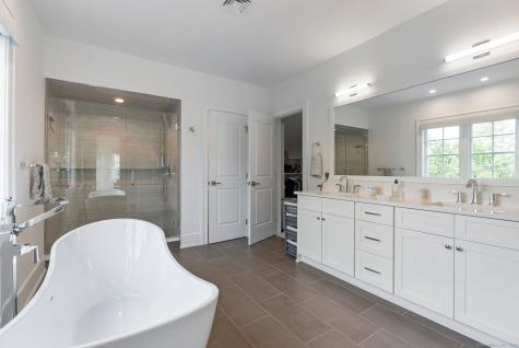 9 Damia Drive Danbury CT 06810