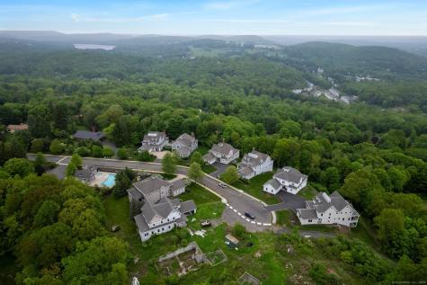 9 Damia Drive Danbury CT 06810