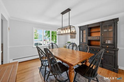 181 Crescent Circle Cheshire CT 06410
