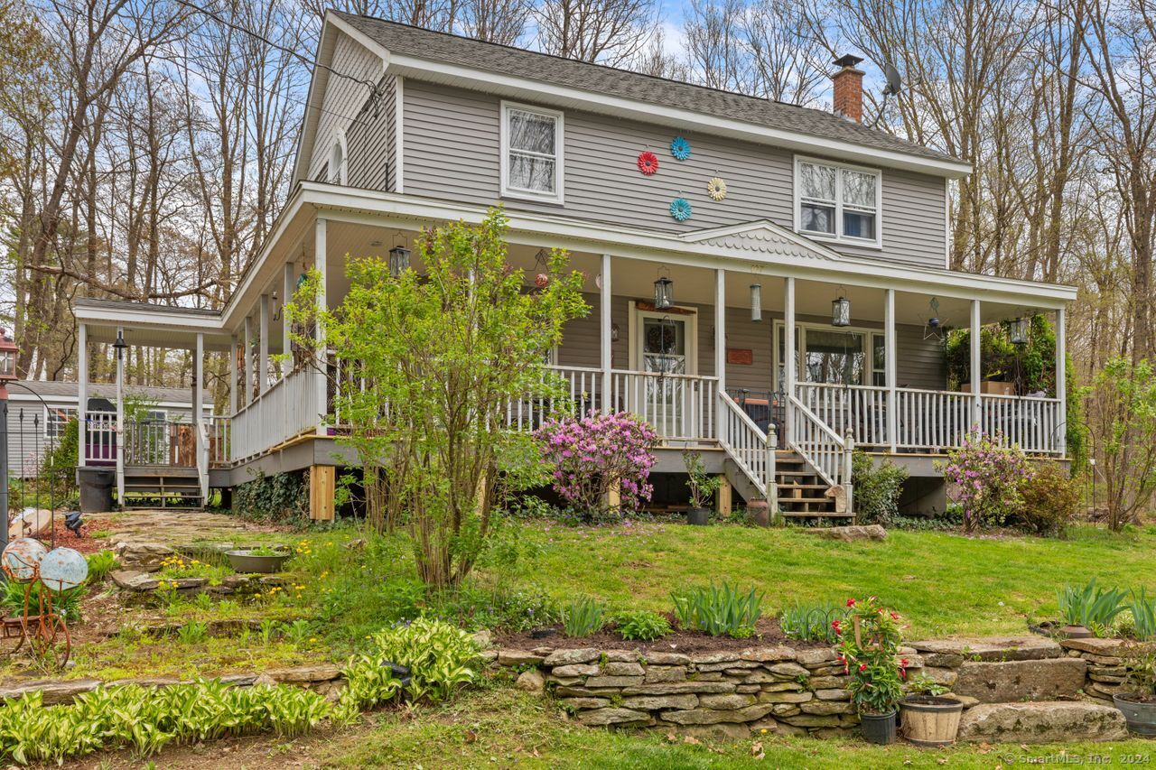 407 Brooklyn Turnpike Scotland CT 06247