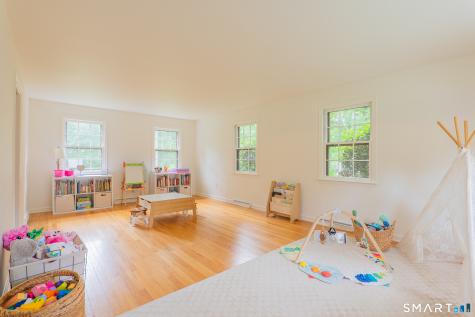 260 Pilgrim Lane Stratford CT 06614