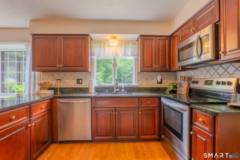 260 Pilgrim Lane Stratford CT 06614