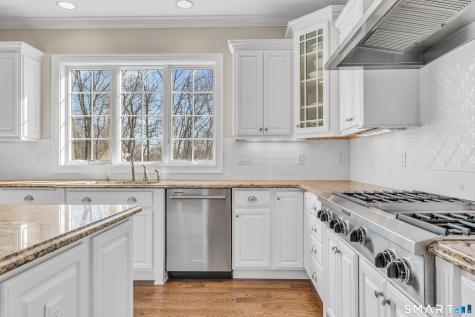 2 Somerset Lane Newtown CT 06482