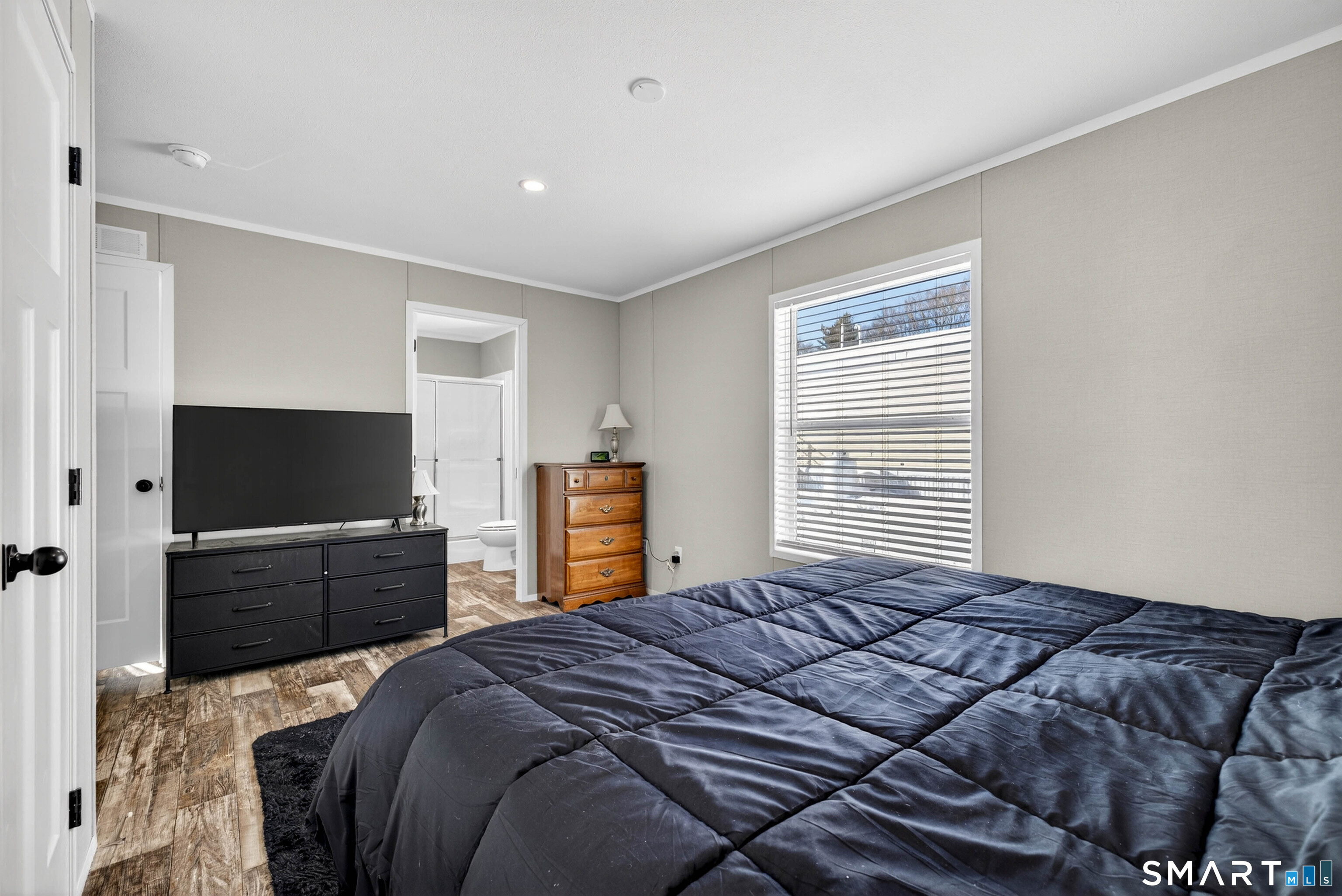 59 Kings Highway Ledyard CT 06335