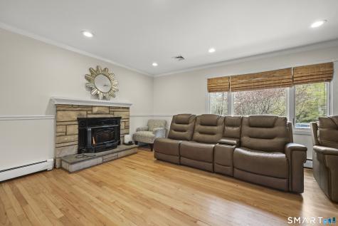 40 Winthrop Place Monroe CT 06468