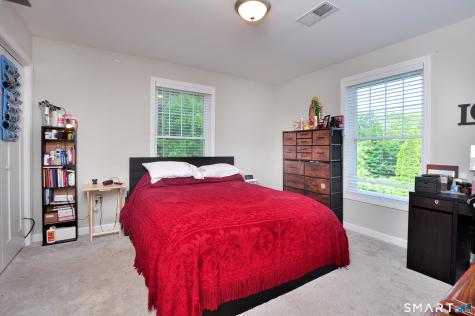 20 Miller Terrace Windsor Locks CT 06096