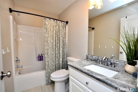 20 Miller Terrace Windsor Locks CT 06096