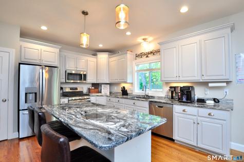 20 Miller Terrace Windsor Locks CT 06096
