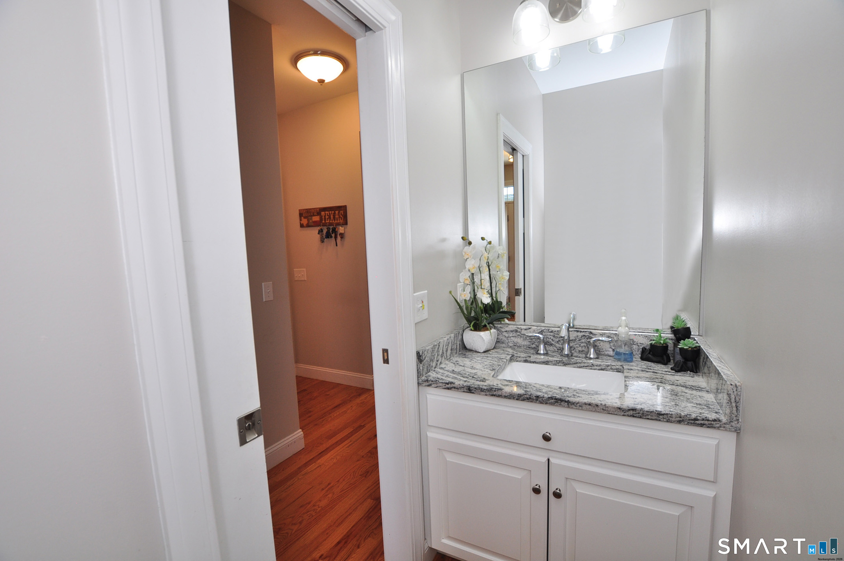 20 Miller Terrace Windsor Locks CT 06096