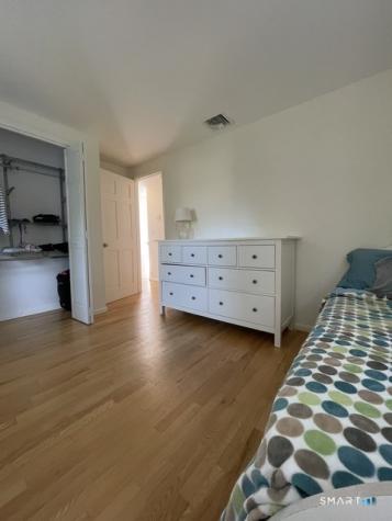 914 South Pine Creek Road Fairfield CT 06824