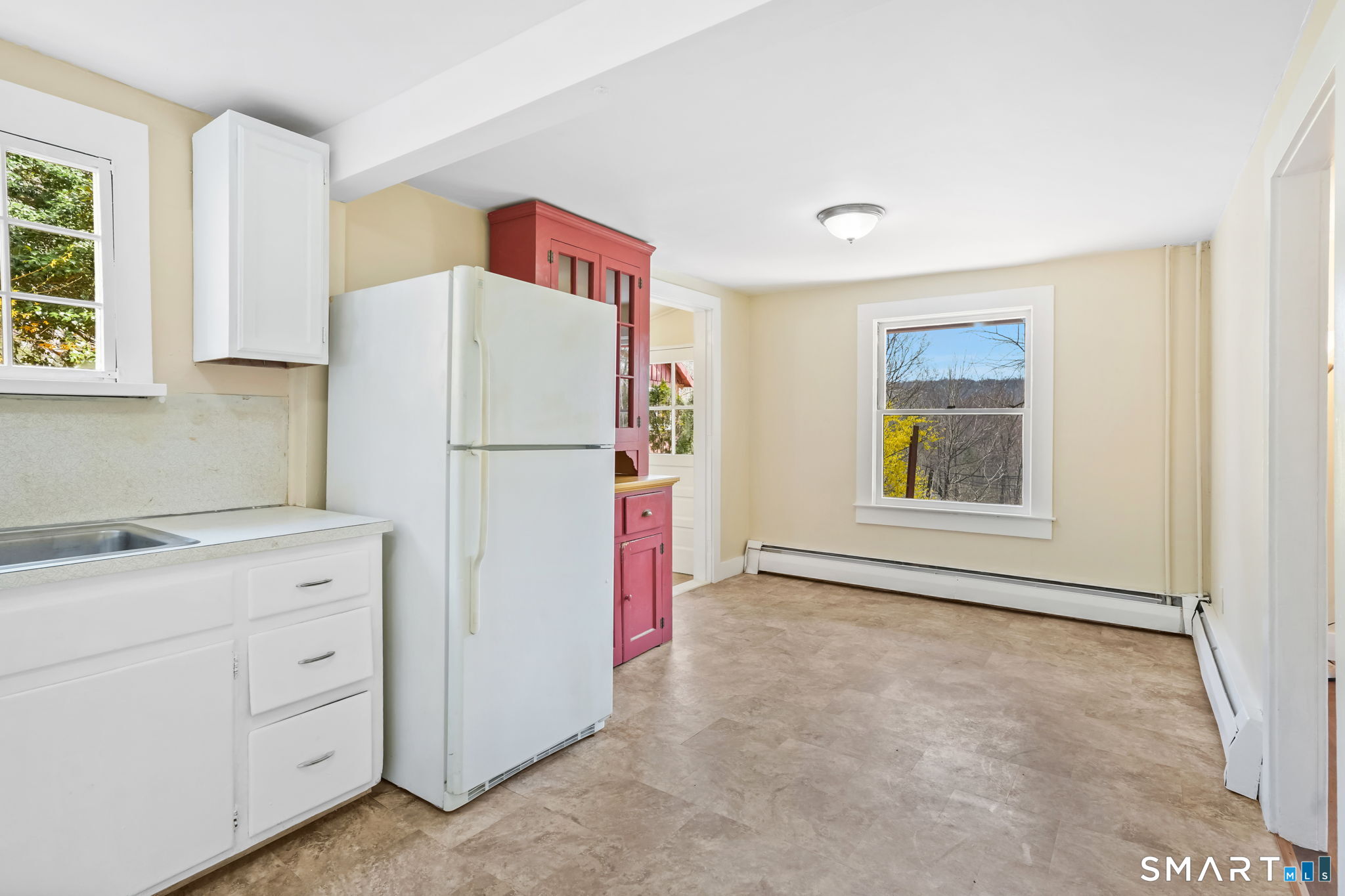 60 Riggs Street Oxford CT 06478