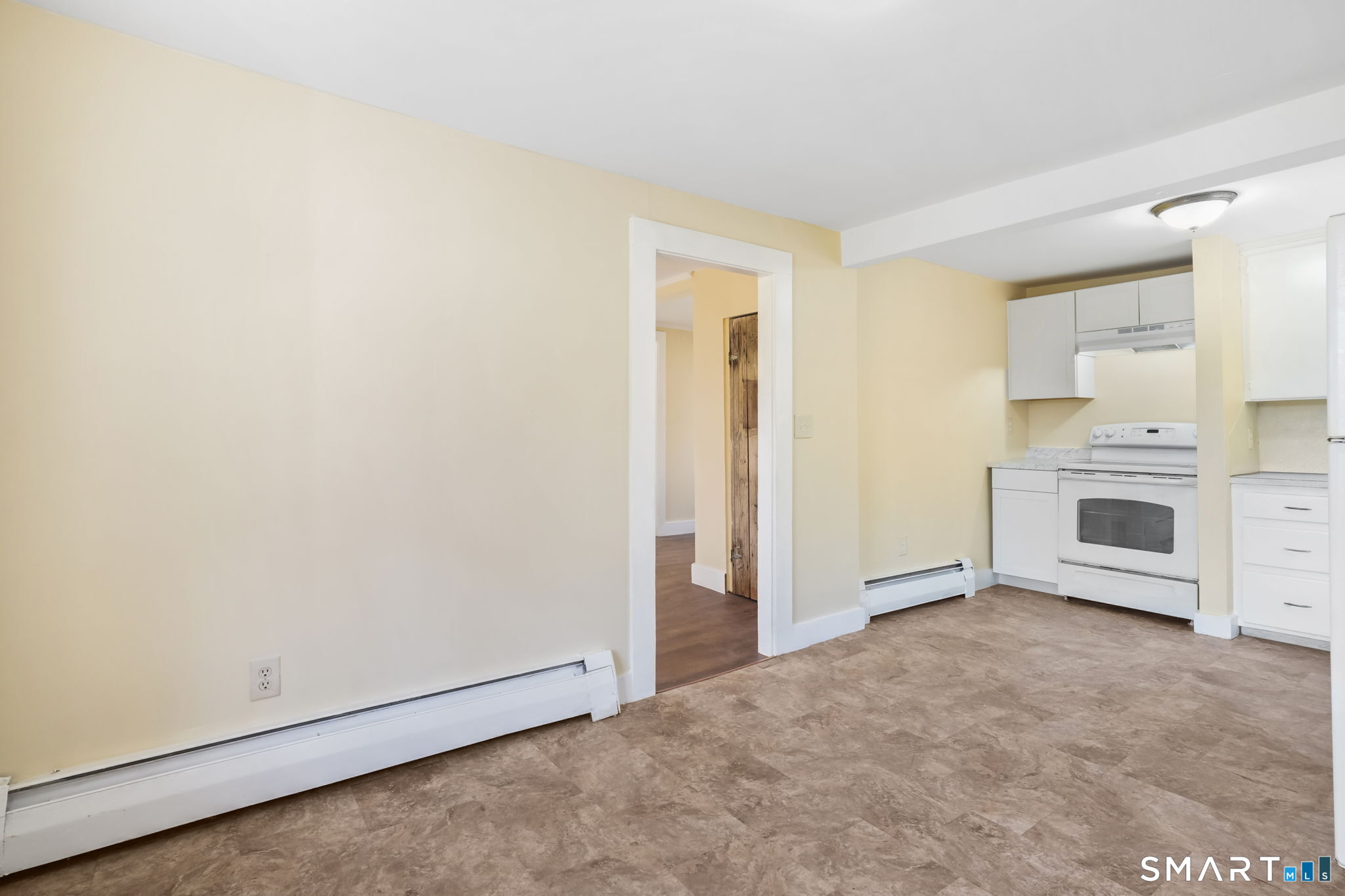 60 Riggs Street Oxford CT 06478