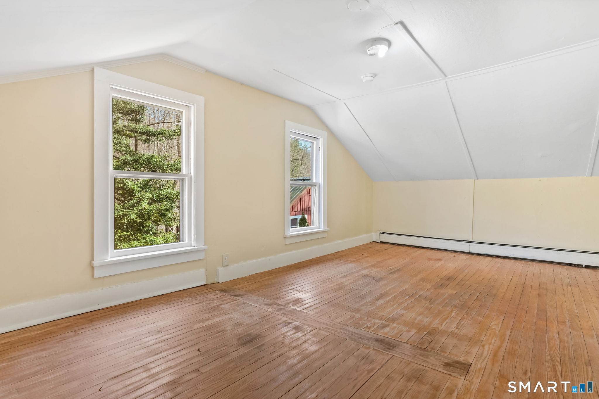 60 Riggs Street Oxford CT 06478