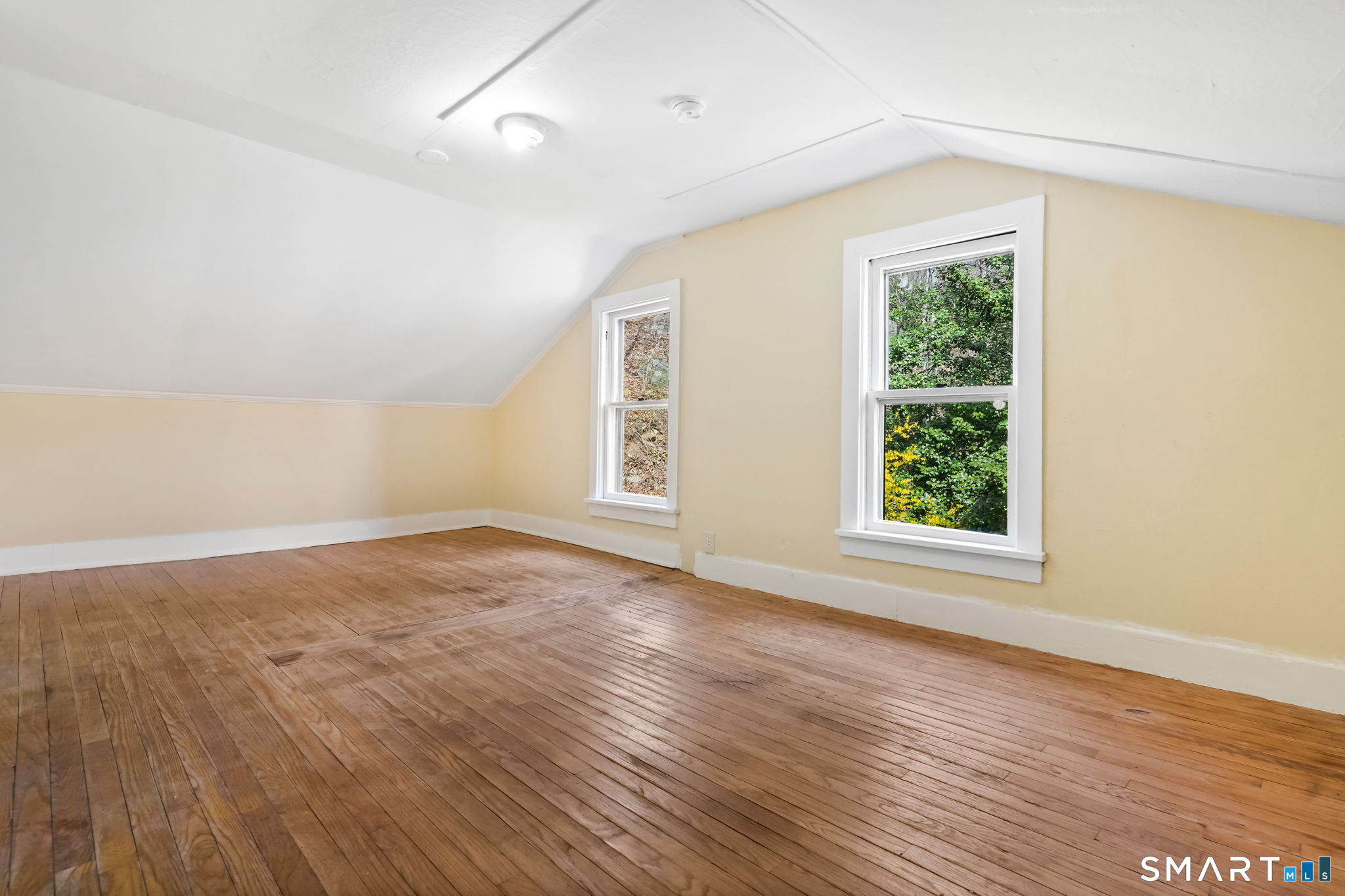60 Riggs Street Oxford CT 06478