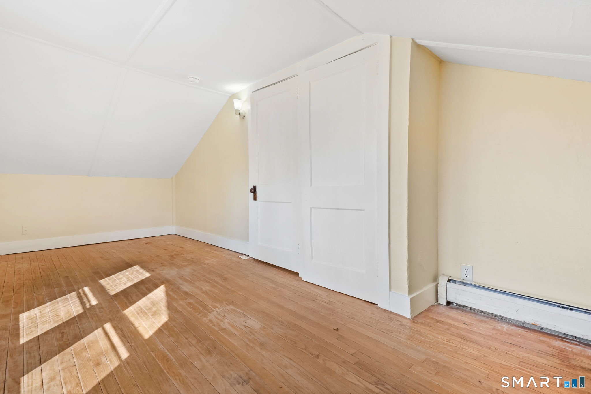 60 Riggs Street Oxford CT 06478