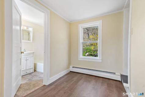 60 Riggs Street Oxford CT 06478
