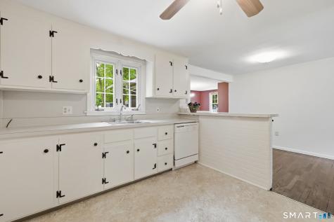3 Arrow Street Enfield CT 06082