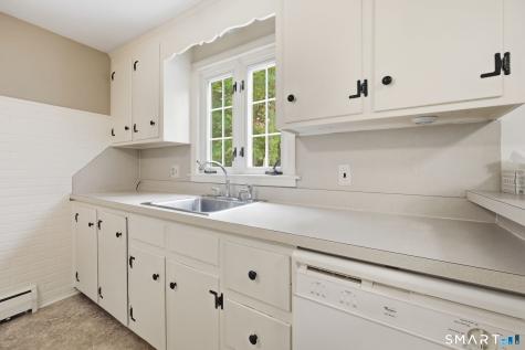 3 Arrow Street Enfield CT 06082
