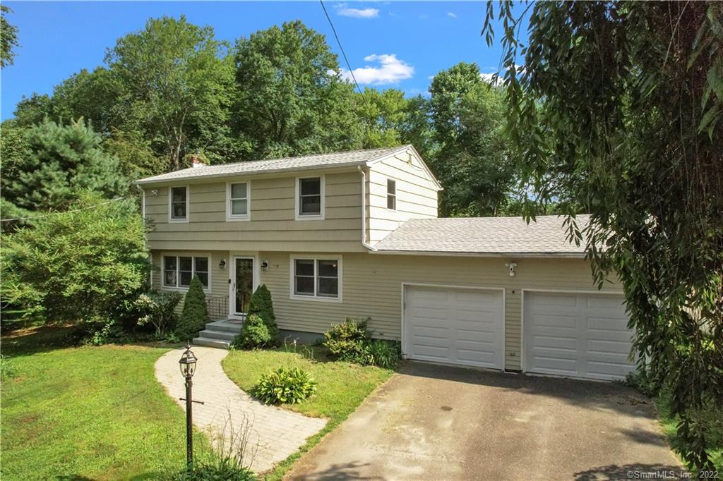 14 Cedar Road Clinton CT 06413