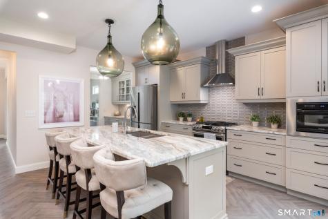 34 West District Road Farmington CT 06085