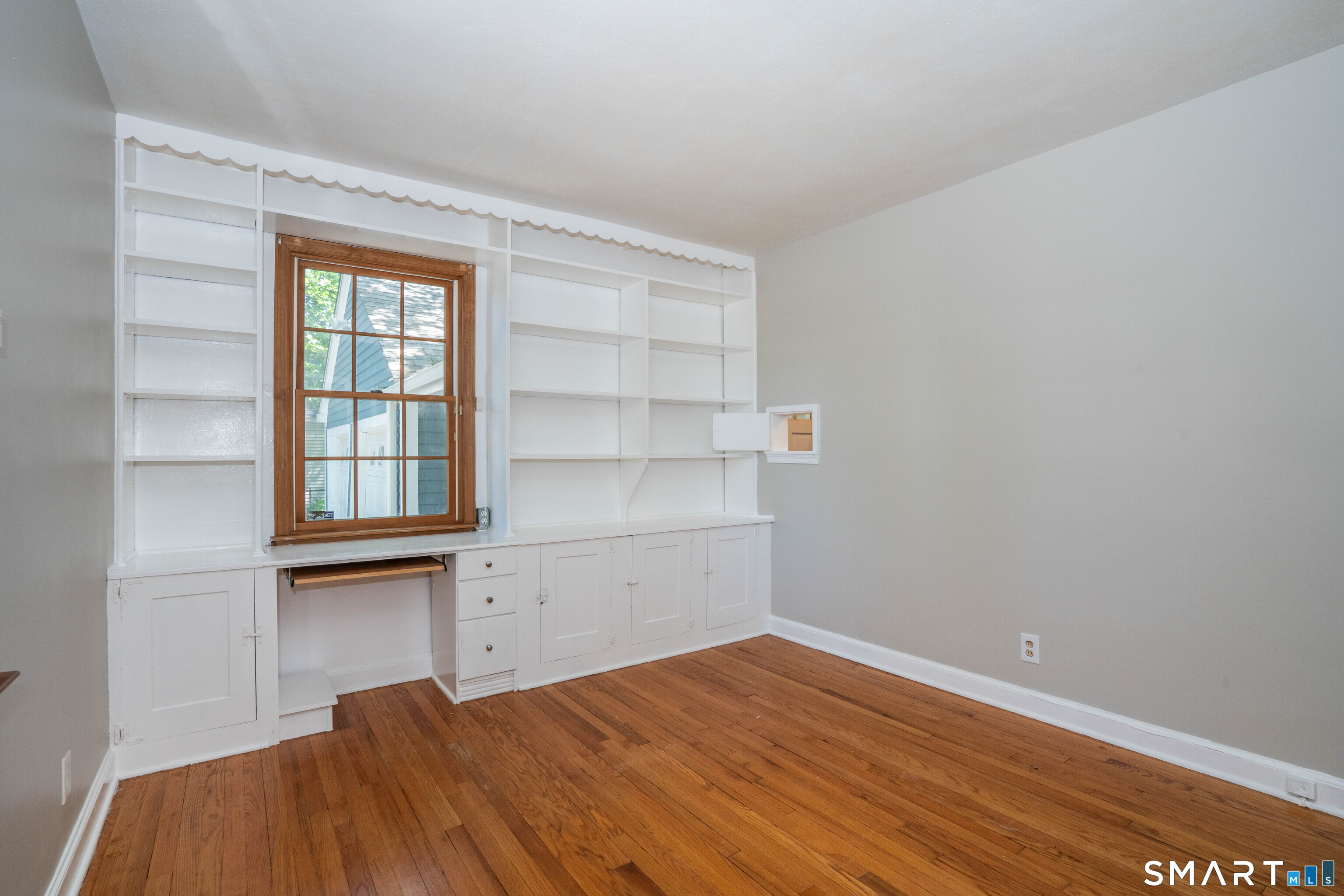 28 Whiting Lane West Hartford CT 06119