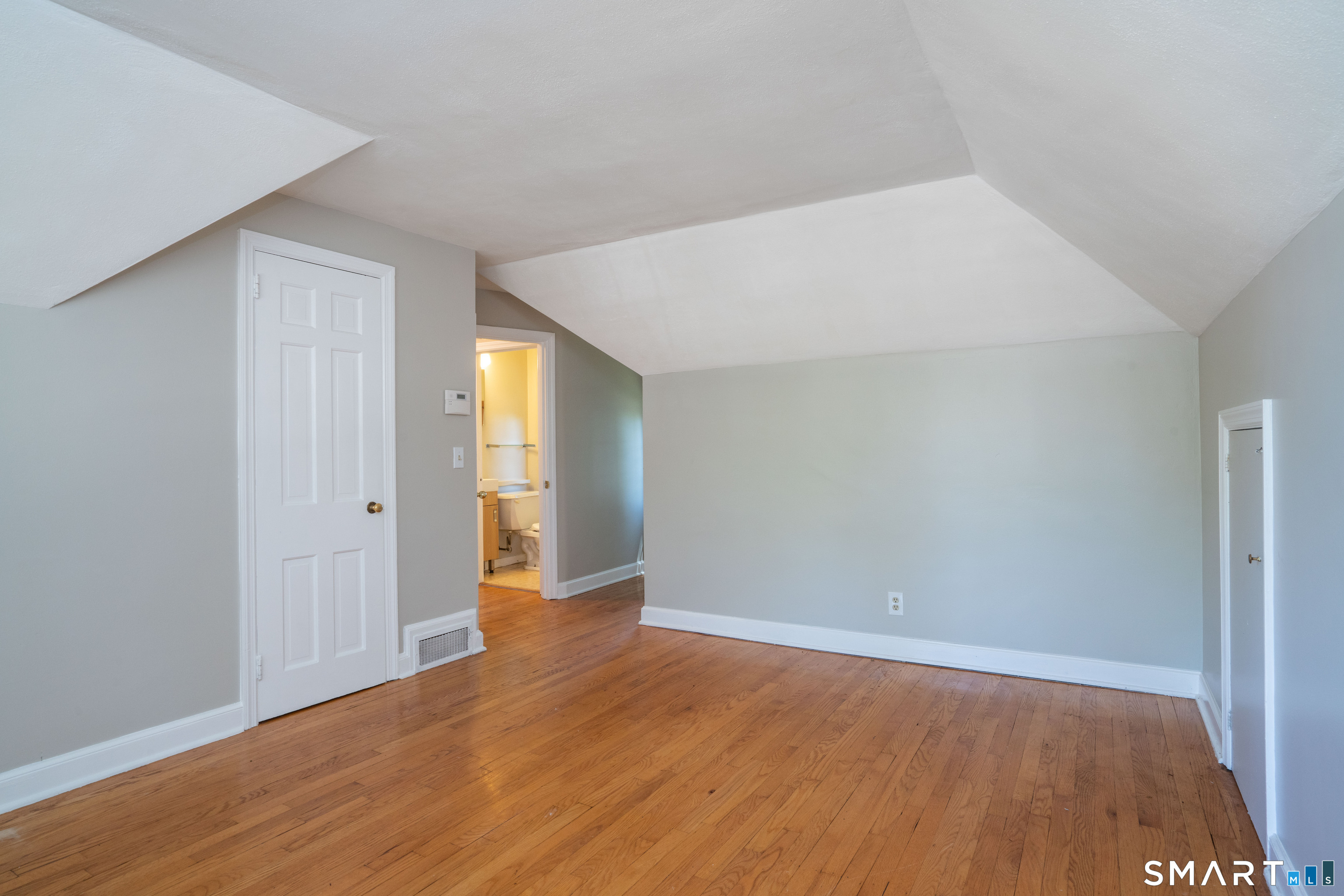 28 Whiting Lane West Hartford CT 06119