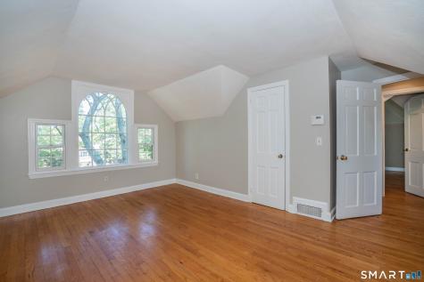 28 Whiting Lane West Hartford CT 06119