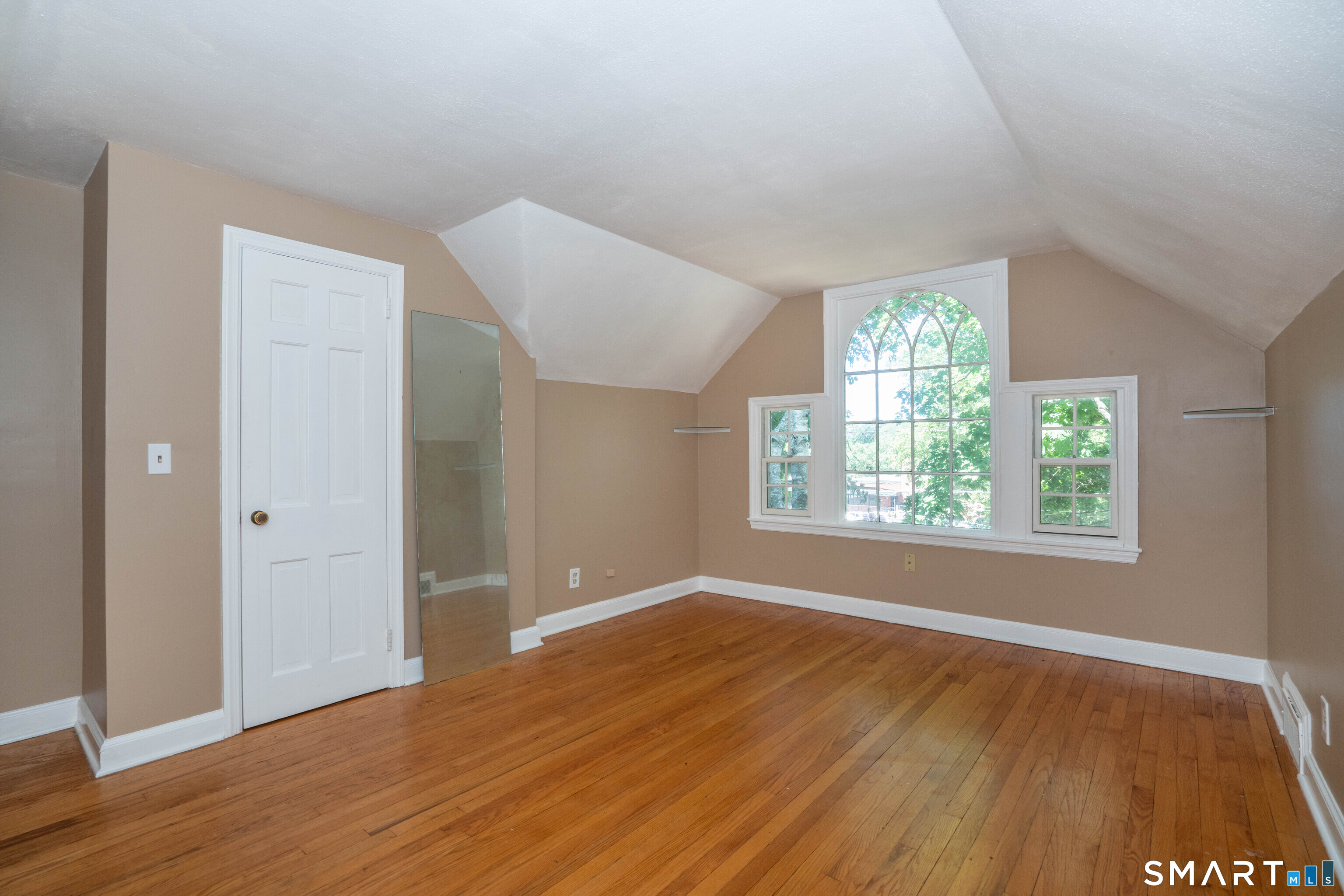 28 Whiting Lane West Hartford CT 06119