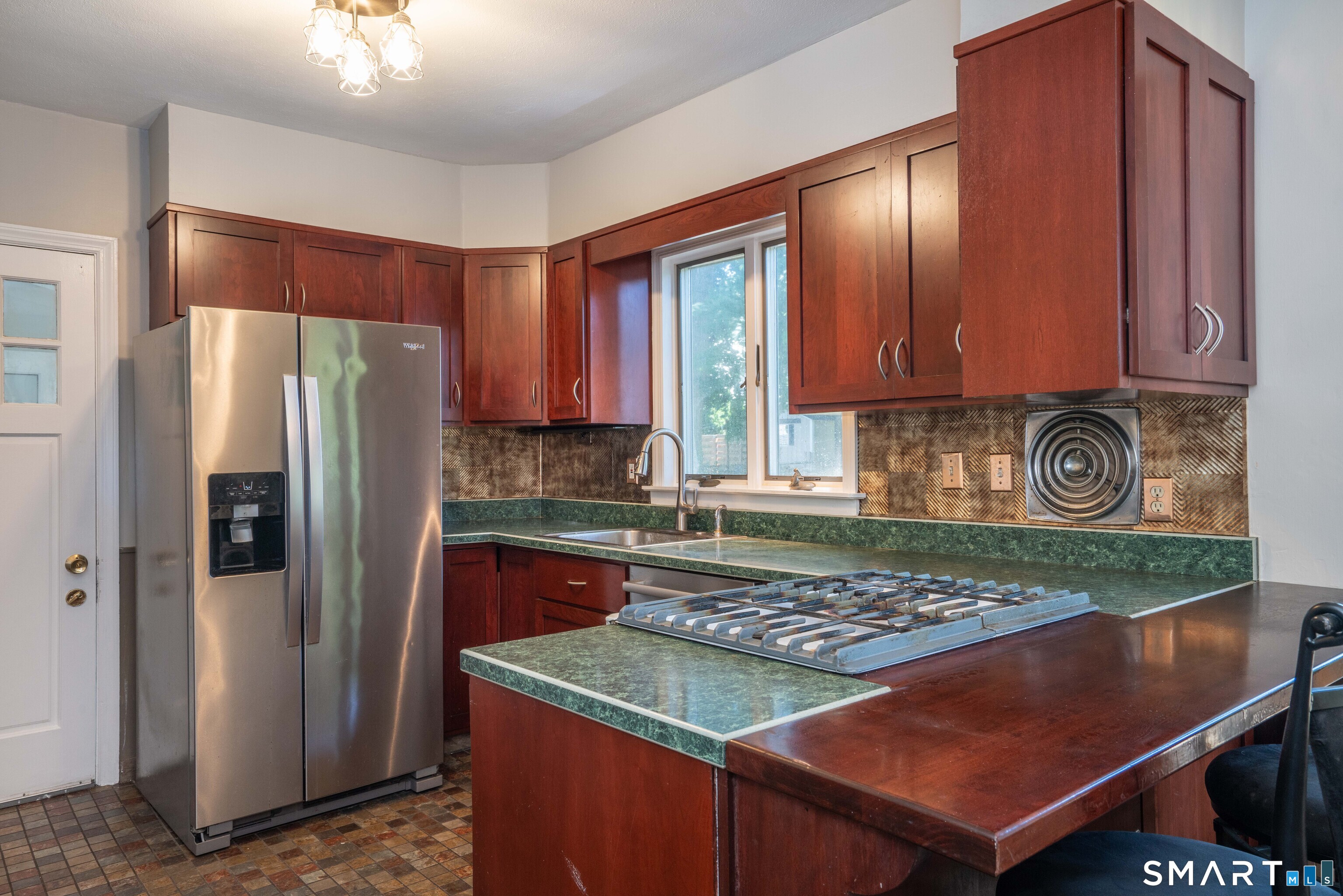 28 Whiting Lane West Hartford CT 06119