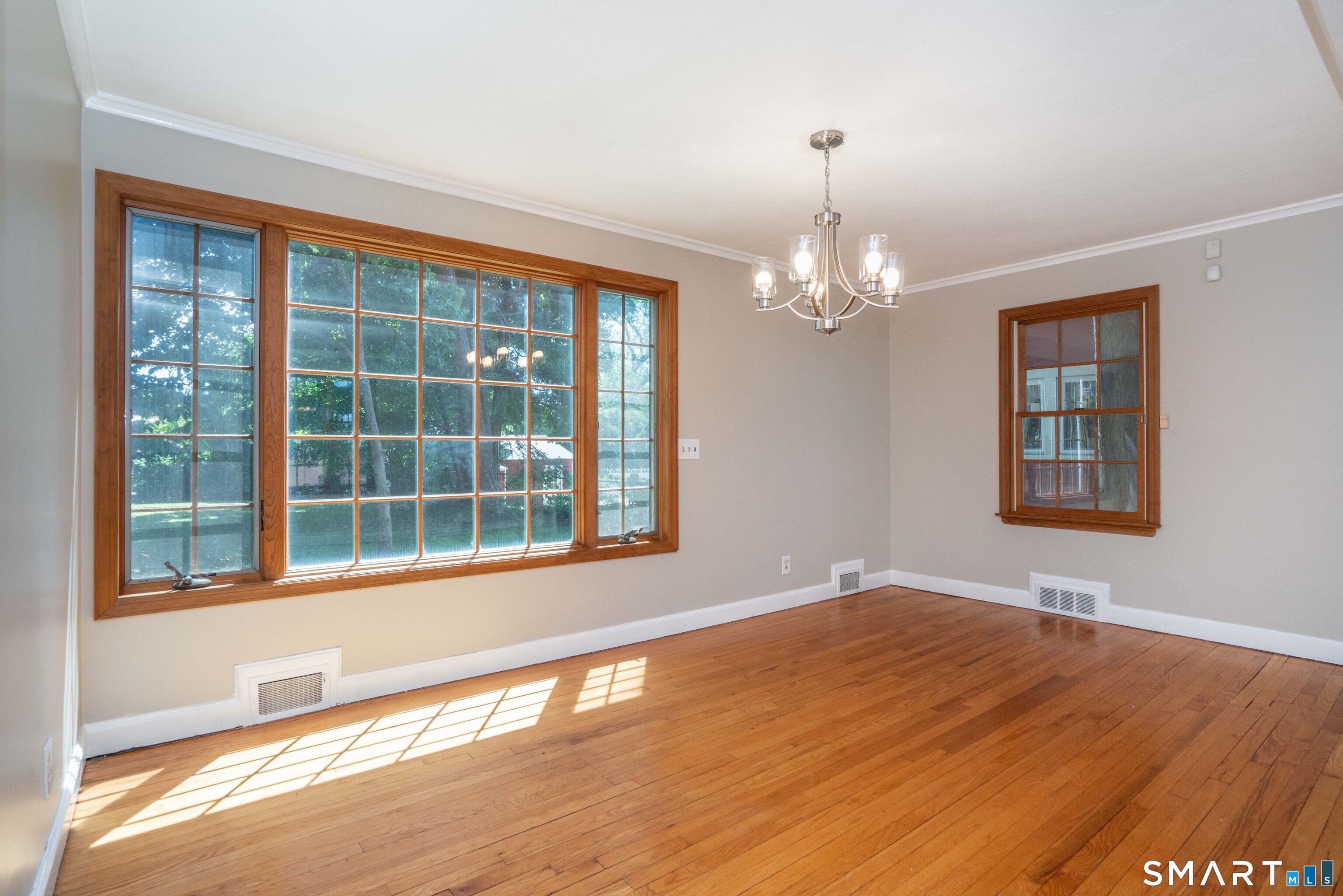 28 Whiting Lane West Hartford CT 06119