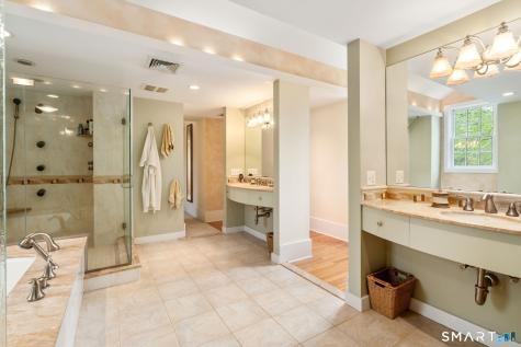 16 Sunfield Lane West Hartford CT 06107