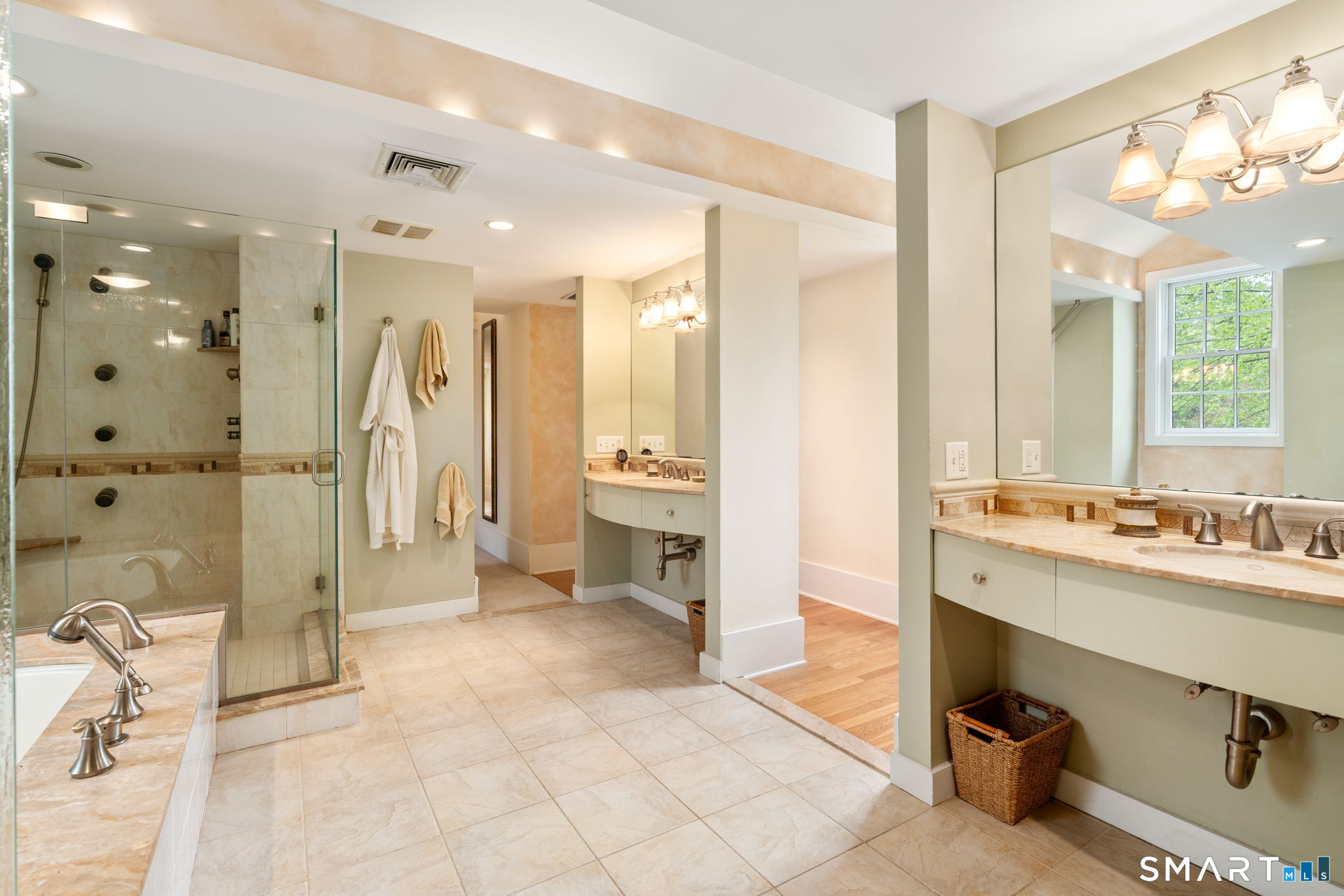16 Sunfield Lane West Hartford CT 06107