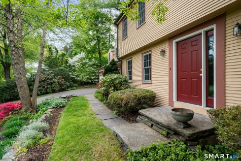 16 Sunfield Lane West Hartford CT 06107