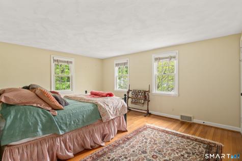 16 Sunfield Lane West Hartford CT 06107