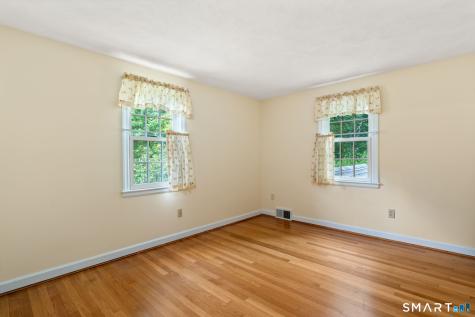16 Sunfield Lane West Hartford CT 06107