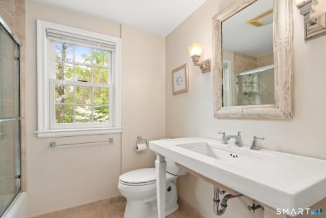 16 Sunfield Lane West Hartford CT 06107