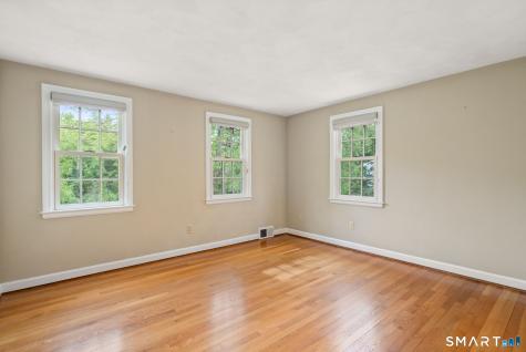 16 Sunfield Lane West Hartford CT 06107